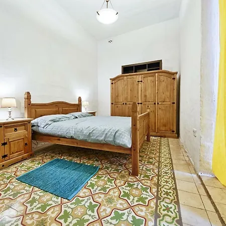 Heritage Town House *