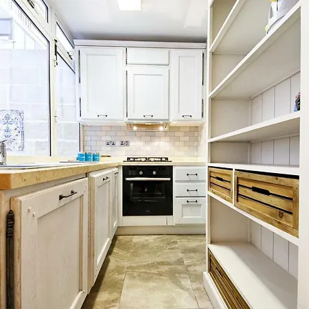 Heritage Town House Apartament